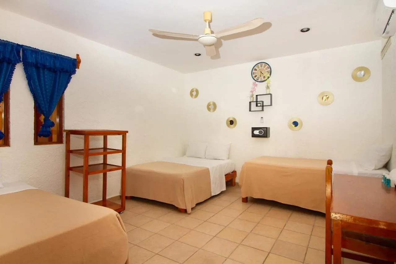 Hotel Bosque Caribe, 5Th Av. Zone Playa del Carmen