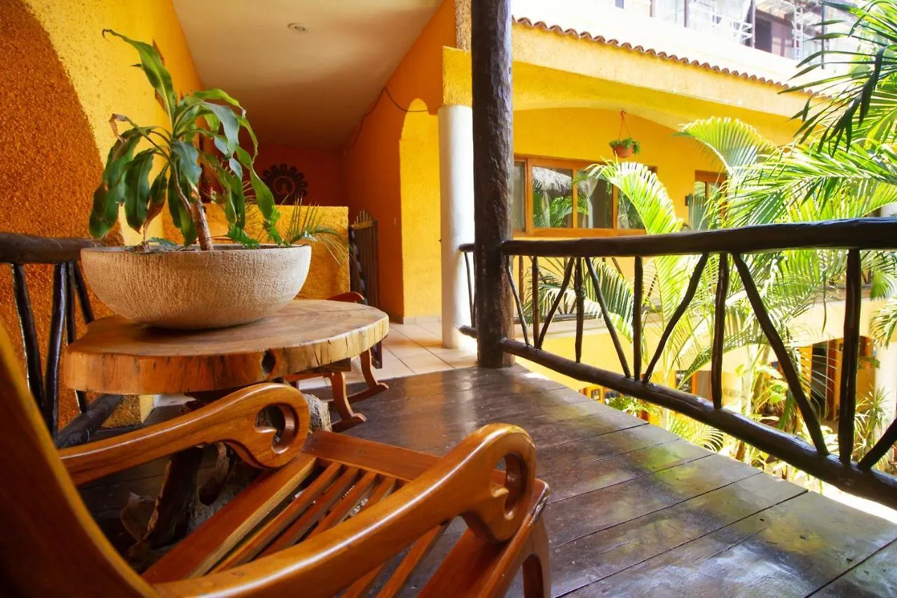 Hotel Bosque Caribe, 5th Av. zone Playa del Carmen