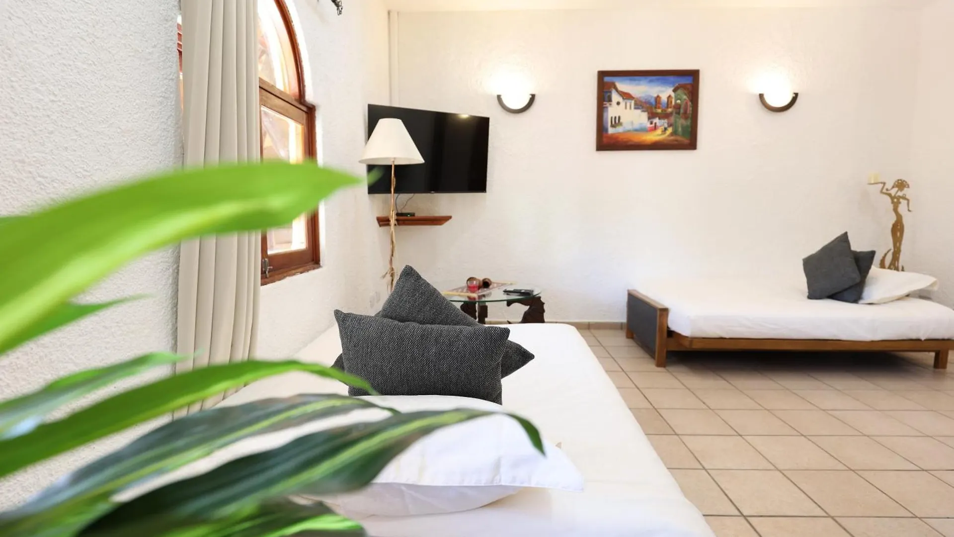 Hotel Bosque Caribe, 5th Av. zone Playa del Carmen