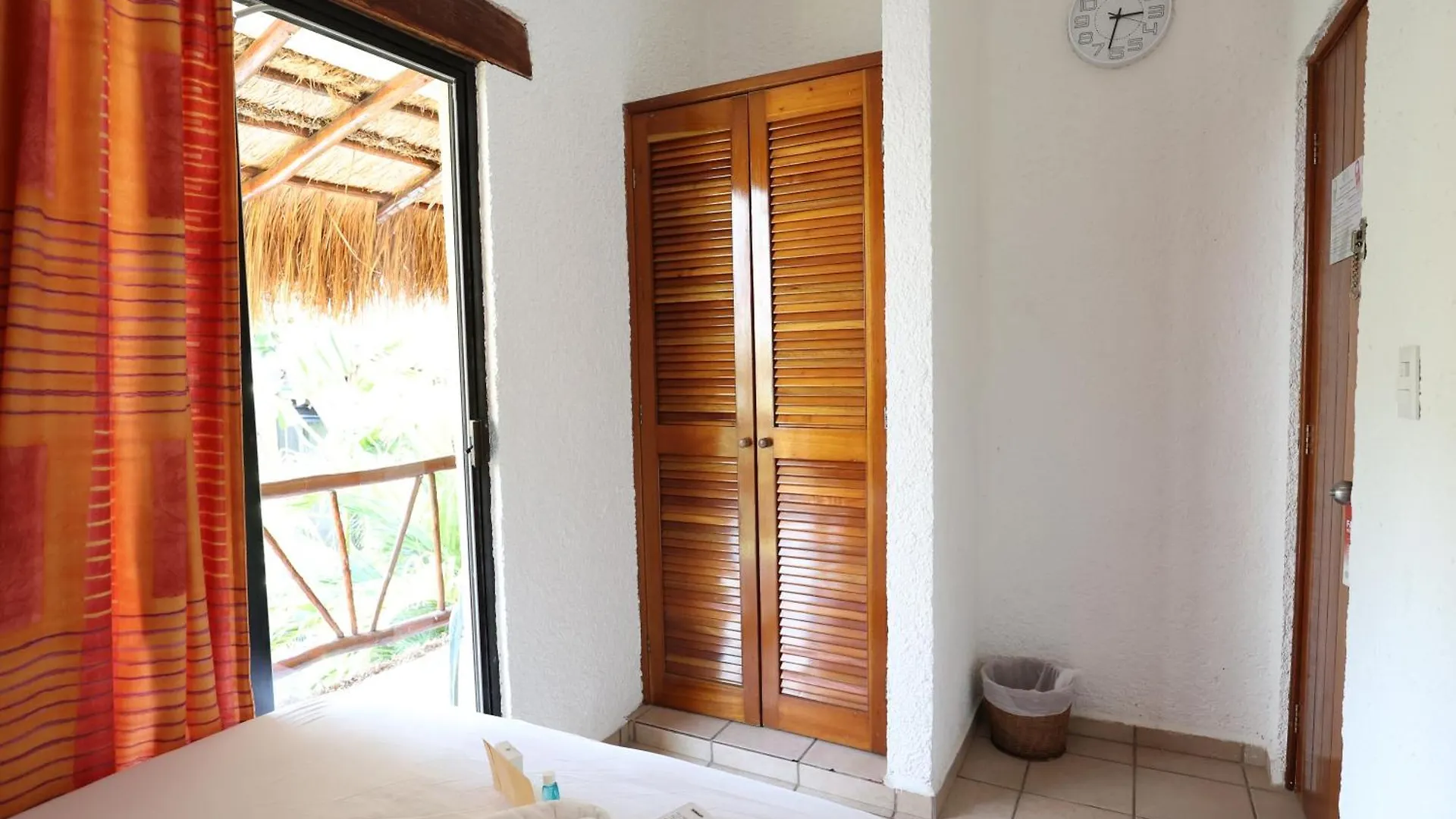 Hotel Bosque Caribe, 5th Av. zone Playa del Carmen Mexico