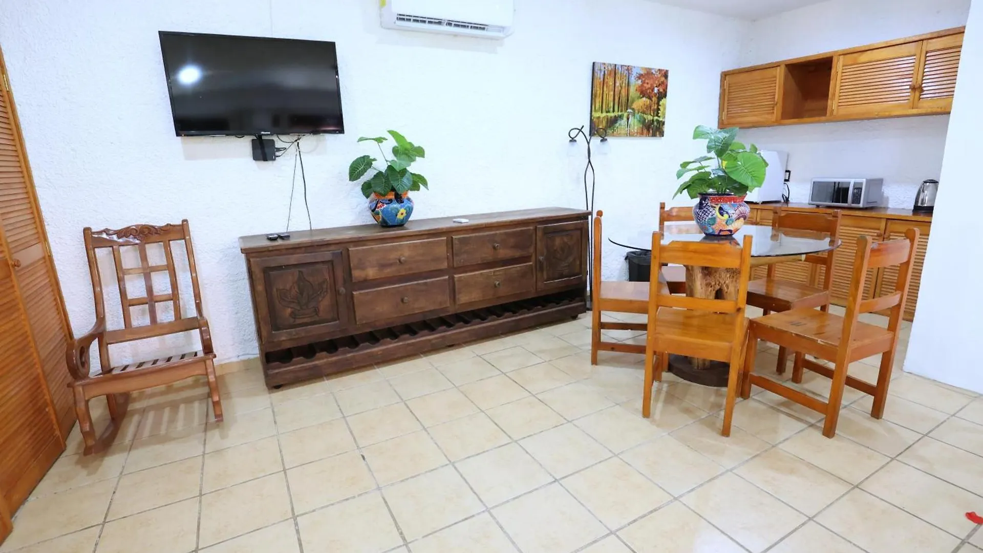 Hotel Bosque Caribe, 5th Av. zone Playa del Carmen