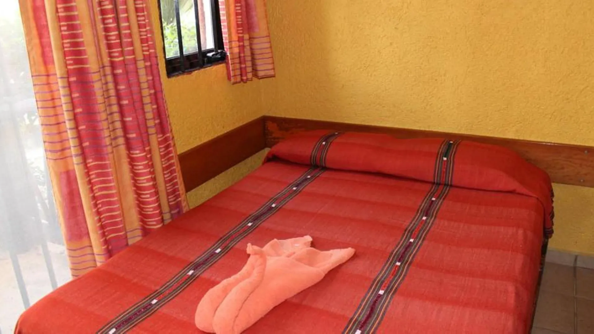 Hotel Bosque Caribe, 5th Av. zone Playa del Carmen